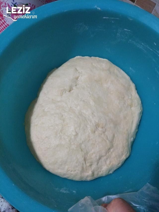 Simit Tadında Tereyağlı Poğaça