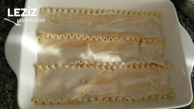 Kıymalı Lazanya Tarifi