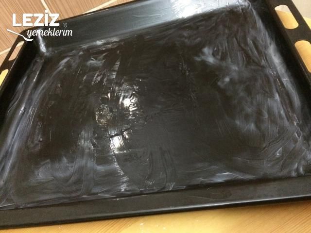 Su Böreği Tadında Sodalı Börek