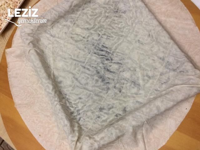 Su Böreği Tadında Sodalı Börek