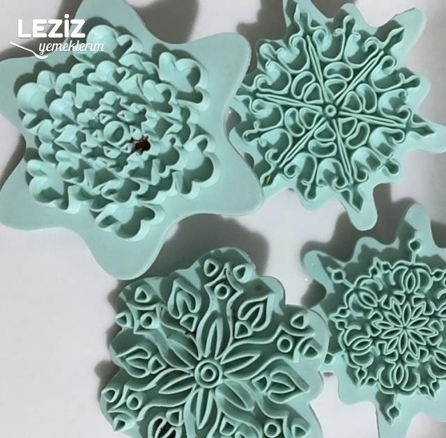 Çiçek Desenli Kurabiye