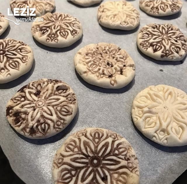 Çiçek Desenli Kurabiye