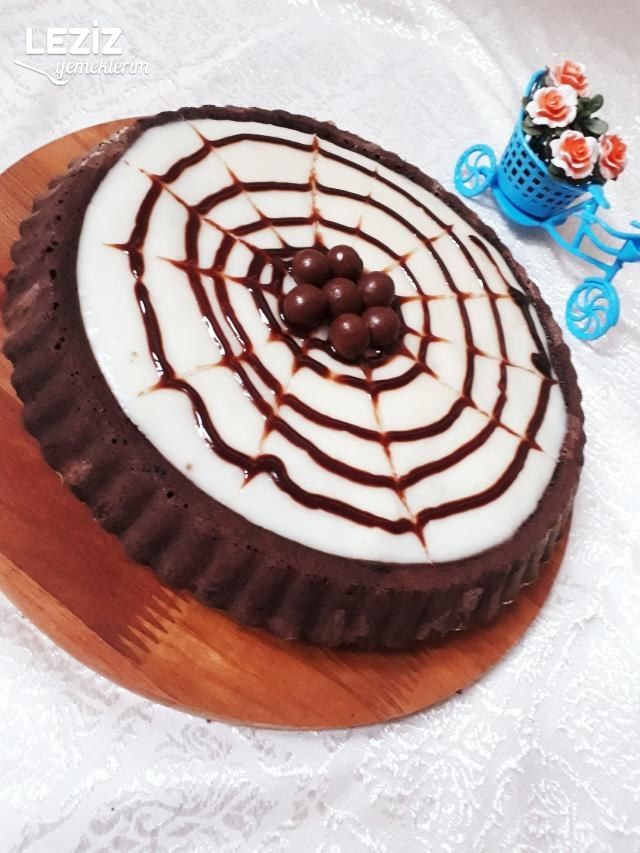 Muhallebili Tart Kek Tarifi (Yaş Pasta Lezzetinde)