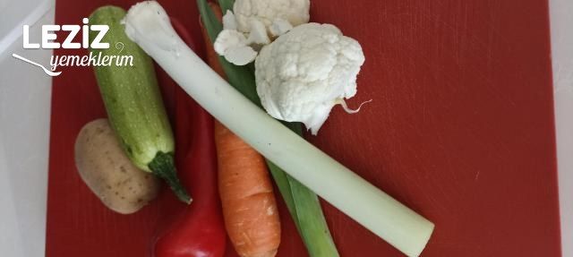 Çeşnili Karnabahar Çorbası Tarifi