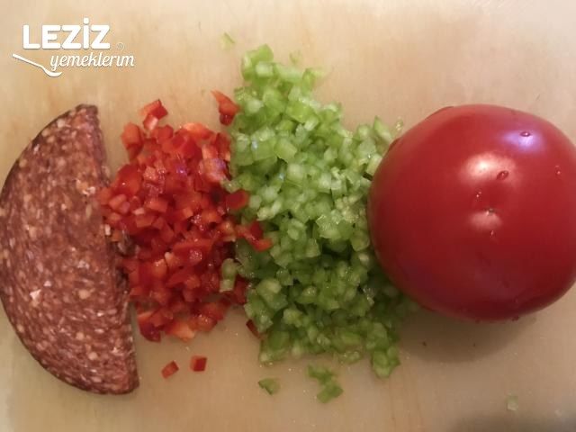 Kıyır Kıyır Paçanga Böreği