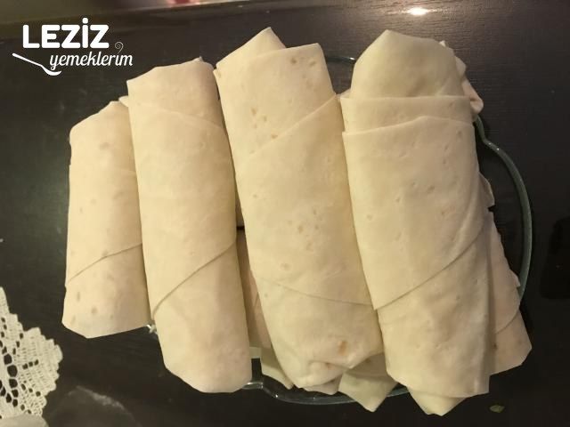 Kıyır Kıyır Paçanga Böreği