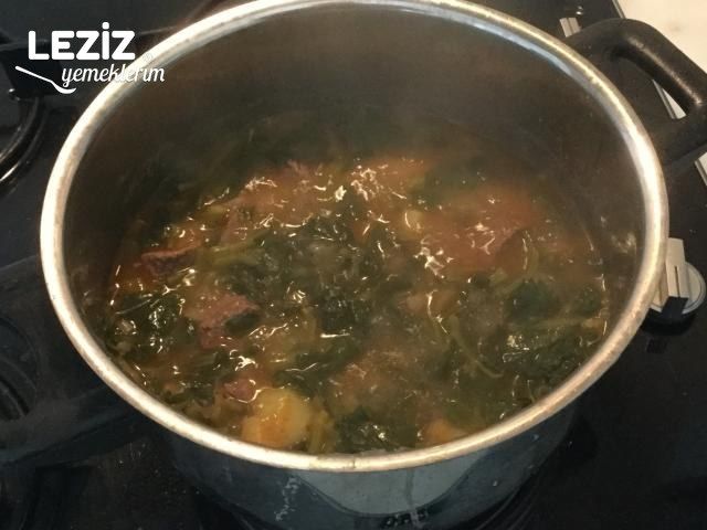 Etli Nohutlu Kereviz Sapı Yemeği