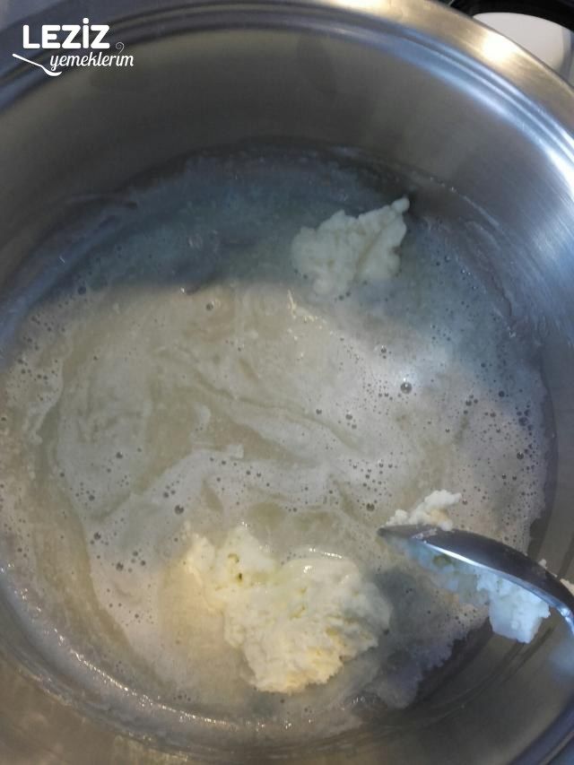 Terbiyeli Mantar Çorbası Yapılışı