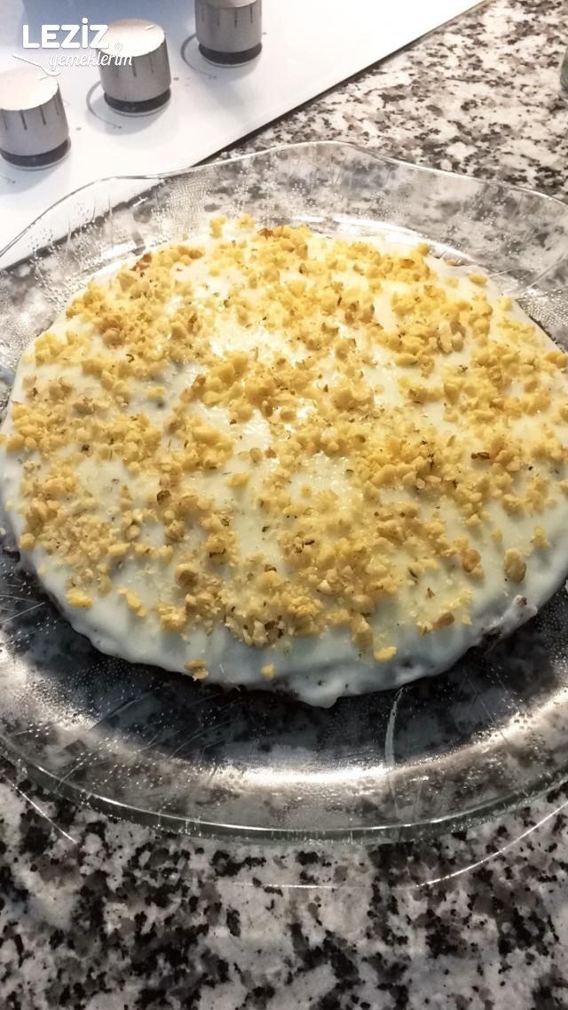 Kakaolu Çilekli Pasta