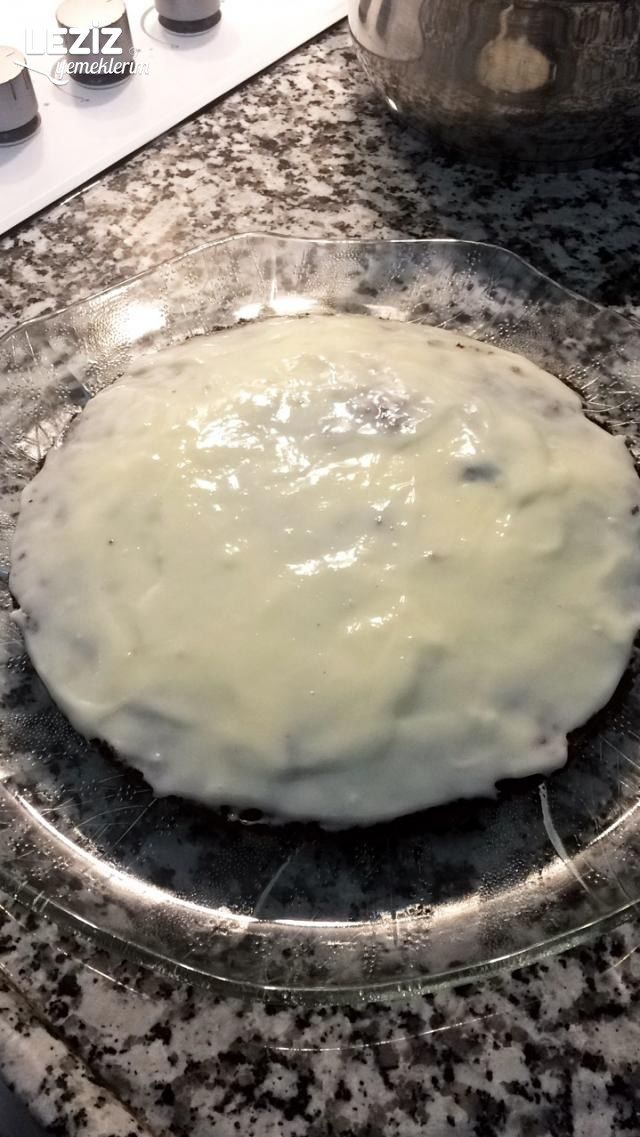 Kakaolu Çilekli Pasta