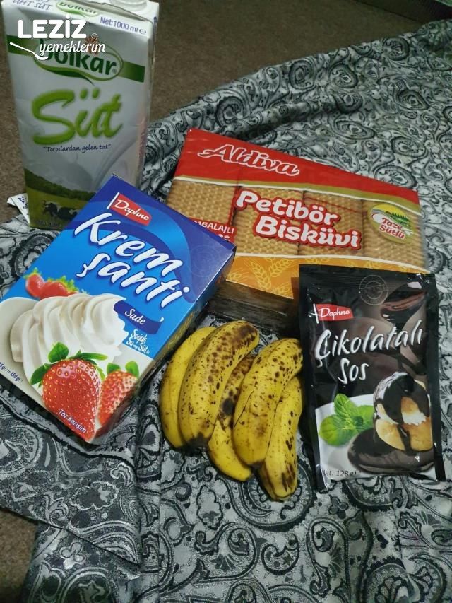 Enfes Tadıyla Çok Pratik Piramit Pasta