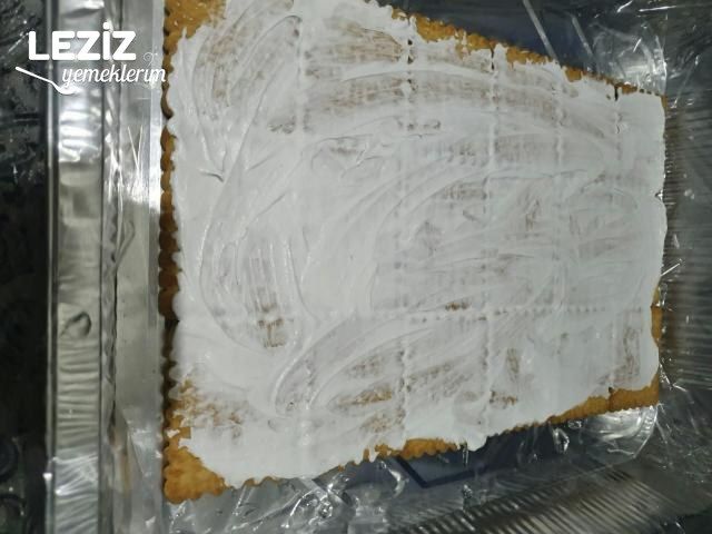 Enfes Tadıyla Çok Pratik Piramit Pasta