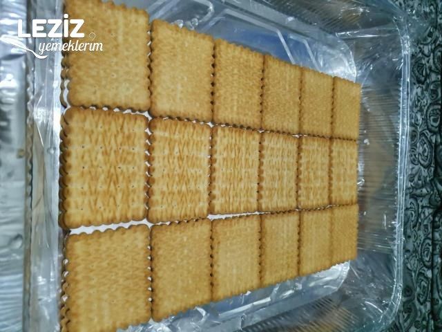 Enfes Tadıyla Çok Pratik Piramit Pasta