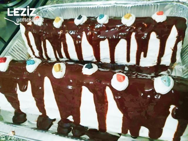 Enfes Tadıyla Çok Pratik Piramit Pasta