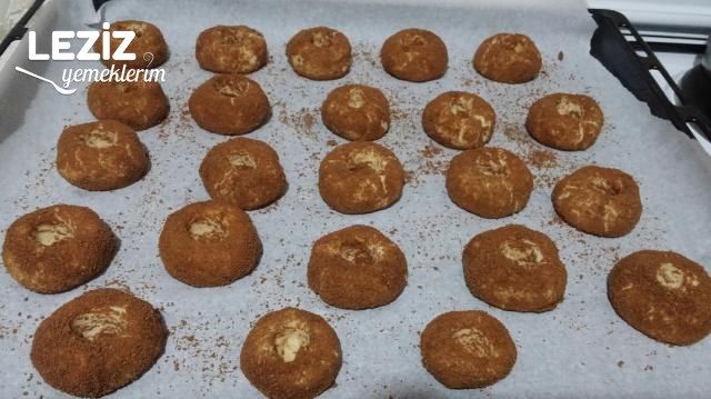 Bisküvi Kaplı Dolgulu Çatlak Kurabiye