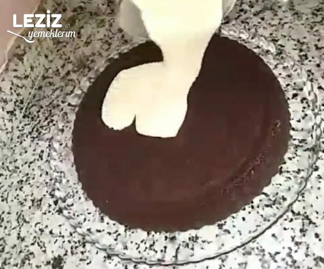 Muhallebili Tart Kek (Püf Noktaları İle)