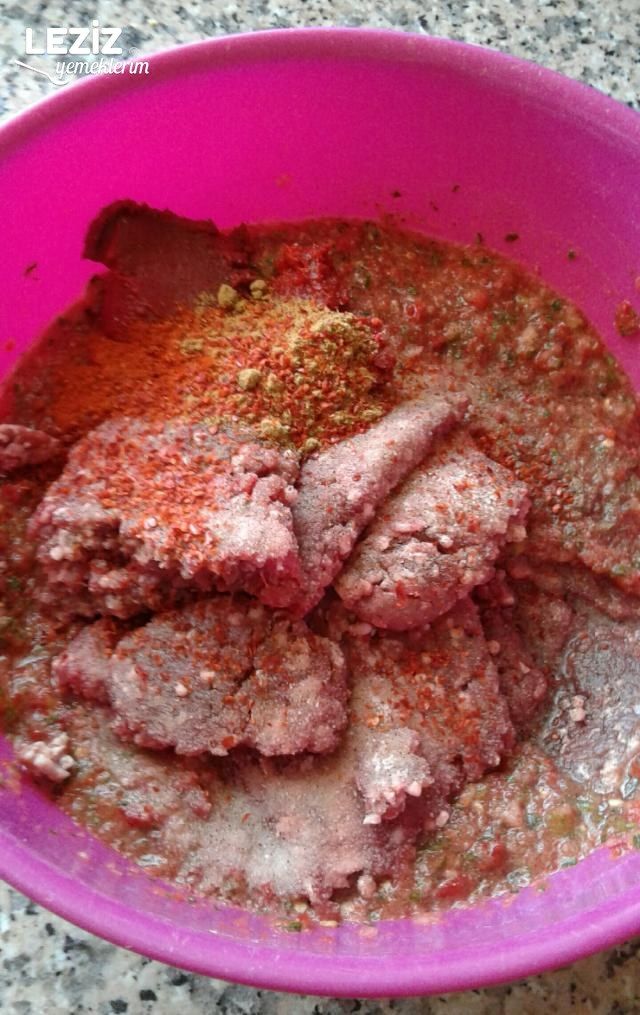 Lahmacun Harcı Nasıl Hazırlanır?