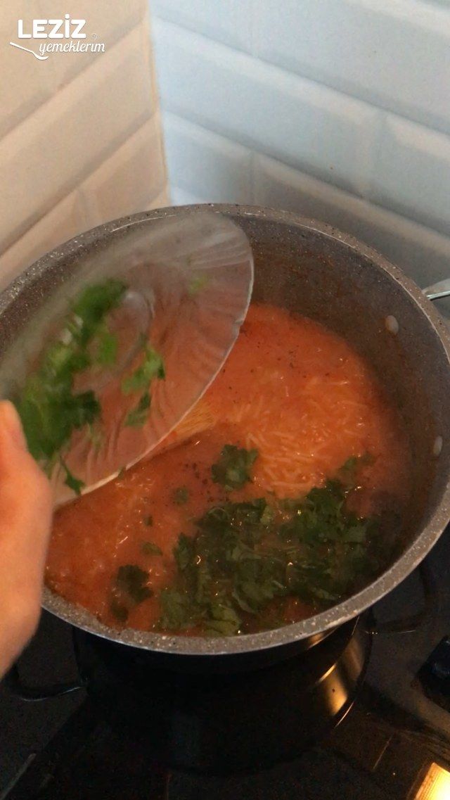 Şehriyeli Tavuk Çorbası