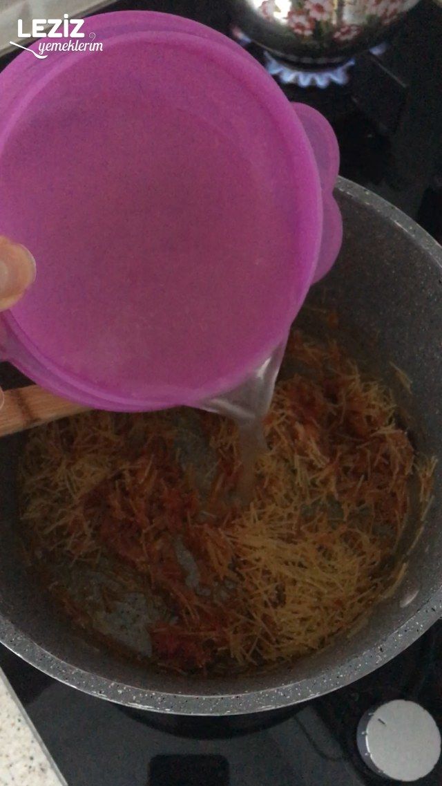 Şehriyeli Tavuk Çorbası