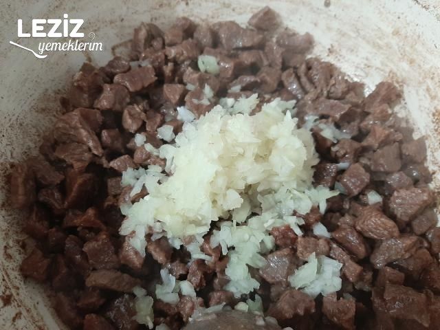 Patatesli Et Yemeği