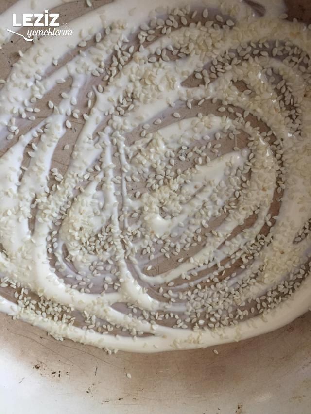 Su Böreği Tadında Kolay Tava Böreği