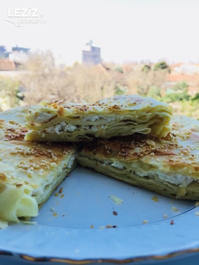 Su Böreği Tadında Kolay Tava Böreği