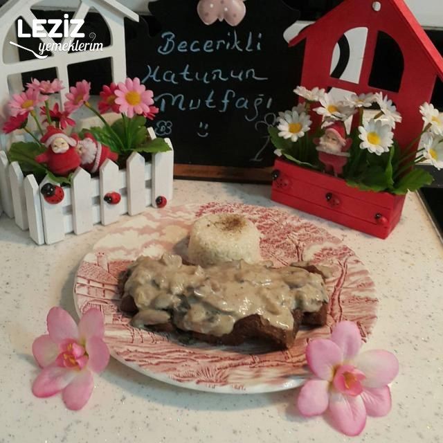 Kremalı Mantar Soslu Biftek