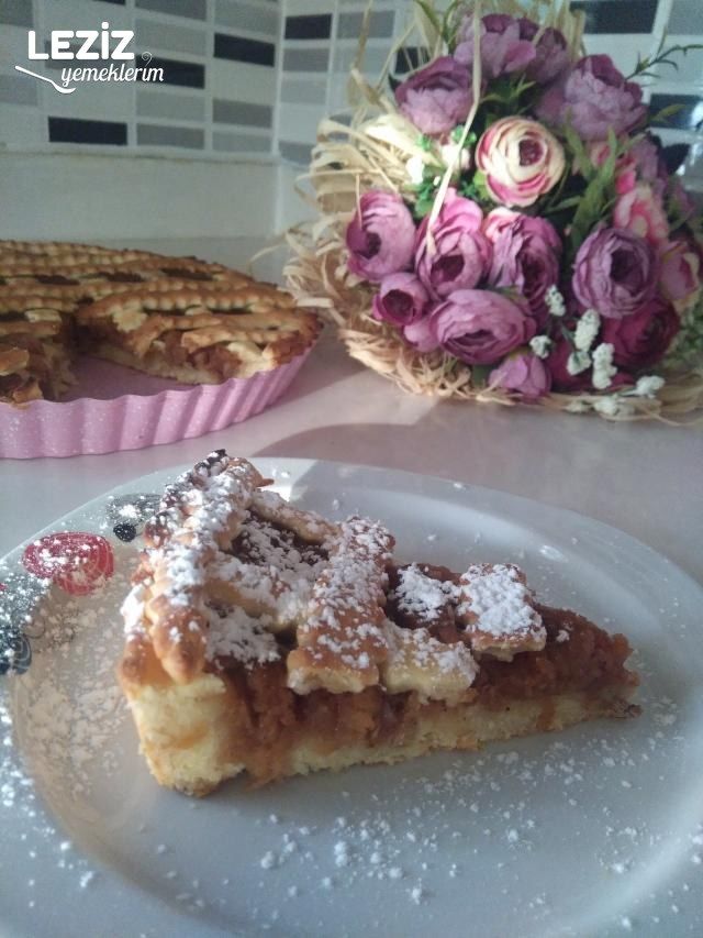 Elmalı Tart (Kıyır Kıyır)