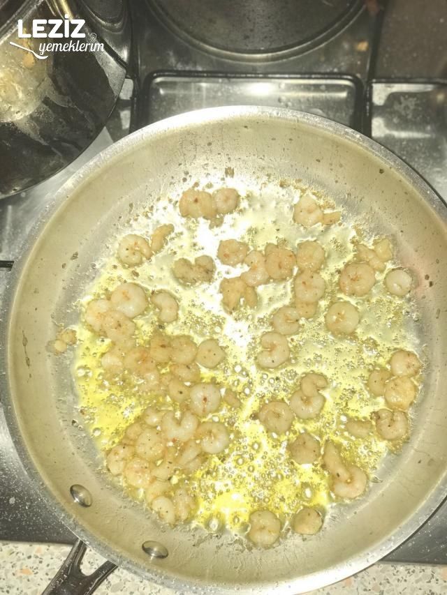 Nefis Karidesli Makarna