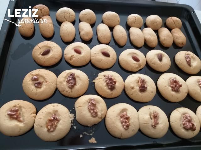 Cevizli Kurabiye Nasıl Yapılır? (Püf Noktalarıyla)