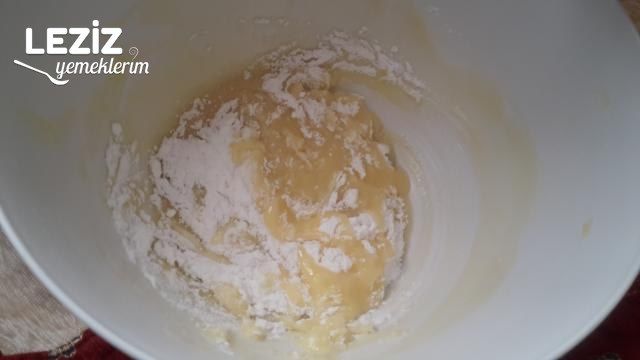 Nişastalı Un Kurabiyesi