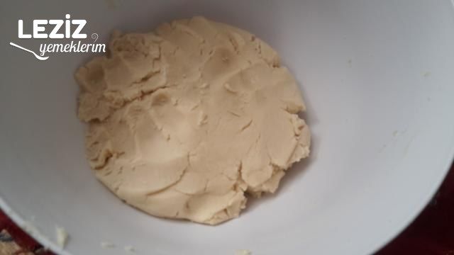 Nişastalı Un Kurabiyesi