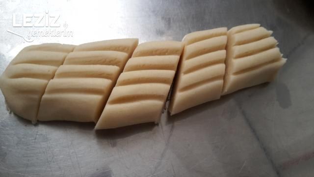 Nişastalı Un Kurabiyesi