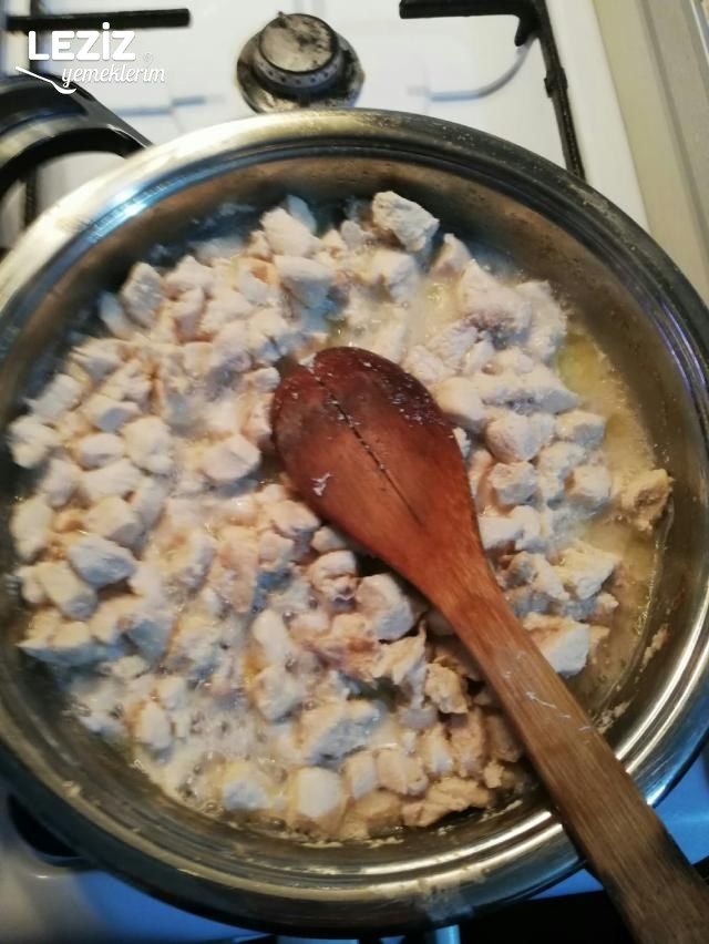 Beşamel Soslu Tavuk Tarifi