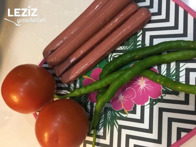 Sosisli Milföy Börek Tarifi, Nasıl Yapılır