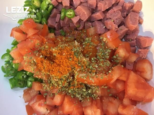 Sosisli Milföy Börek Tarifi, Nasıl Yapılır