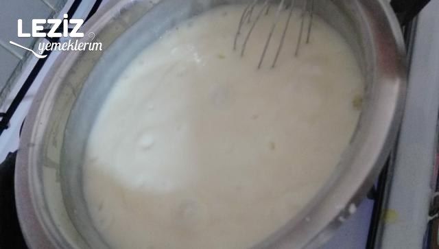 Vişneli Kayısılı Renkli Puding