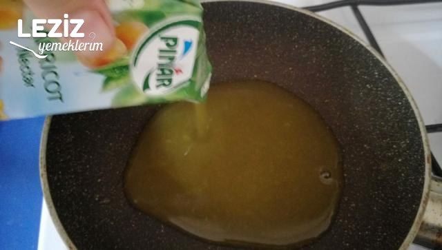 Vişneli Kayısılı Renkli Puding