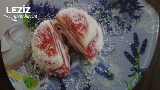 Vişneli Kayısılı Renkli Puding