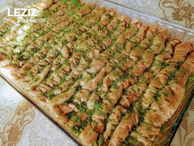 Çıtır Çıtır Büzme Baklava