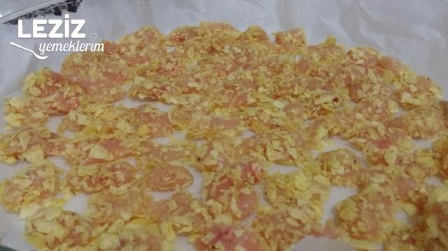 Fırında 2 Malzemeli Pratik Tavuk Nugget Tarifi