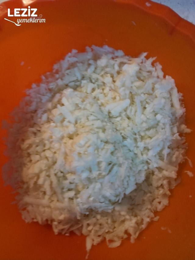 Çiğ Karnabahar Salatası