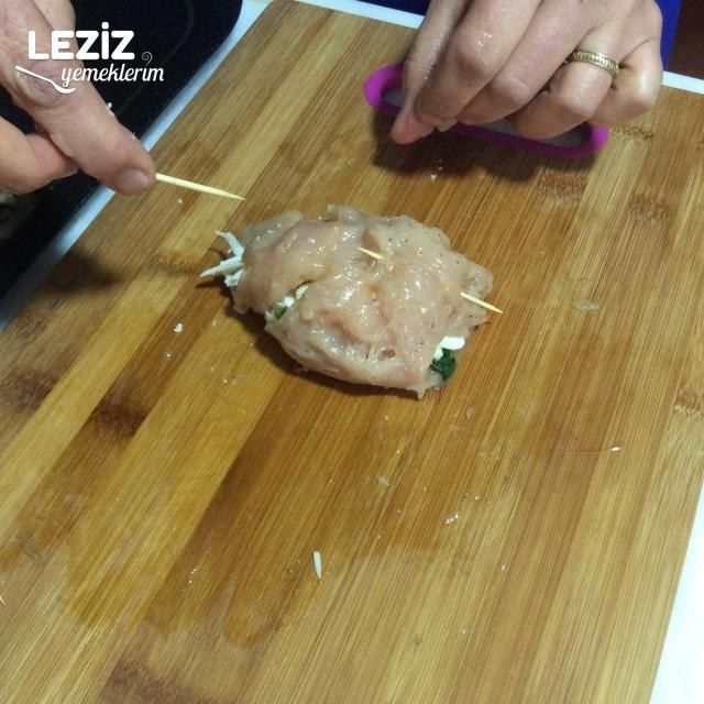 Soyalı Ispanaklı Tavuk Göğüs Rulo