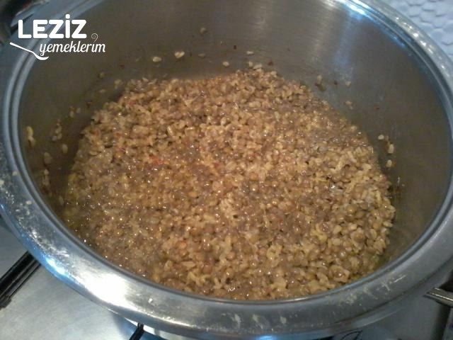 Bulgurlu Mercimek Pilavı (Değişik Lezzet Arayanlara)