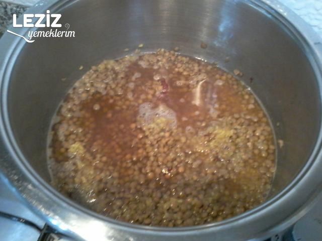 Bulgurlu Mercimek Pilavı (Değişik Lezzet Arayanlara)