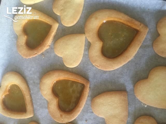 Sürprizli Vitray Kurabiye (Kalpli Cam Kurabiye)