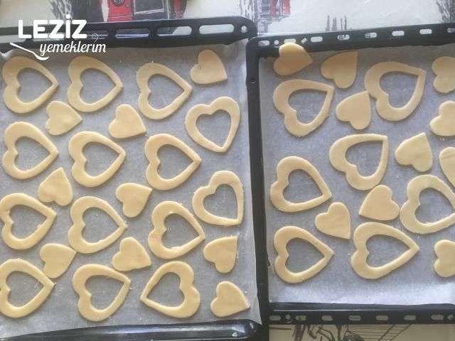 Sürprizli Vitray Kurabiye (Kalpli Cam Kurabiye)