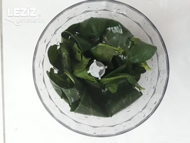 Ispanaklı Pasta (Tam Ölçülü)