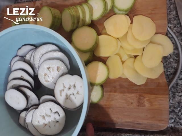 Ratatuy Tarifi (Çok Pratik)