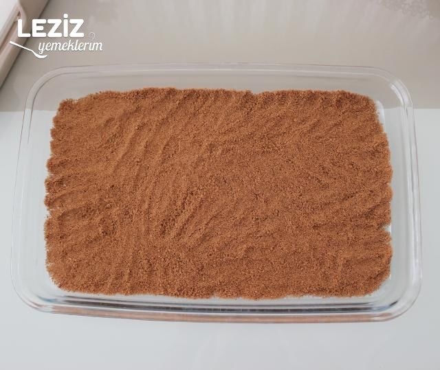 Çilekli Rulo Muhallebi